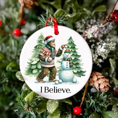 Miniatura 3 de Bigfoot Adorno de Navidad – Adorno de Sasquatch – Regalos de Pie Grande para niños, hombres y mujeres – Mercancía de pie grande – Adornos de Navidad