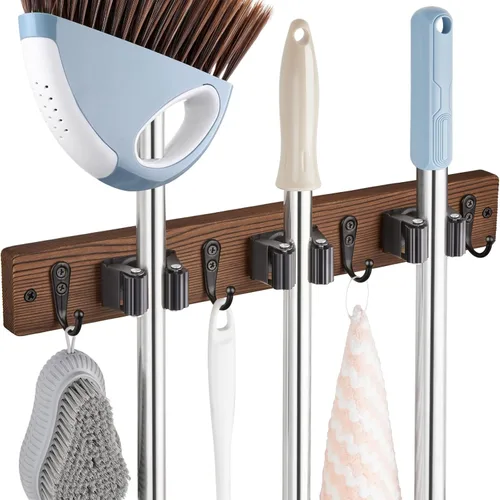 OUTNILI Soporte de pared para escoba de fregona con 3 ranuras y 4 ganchos, colgador de escoba de madera para organización de cocina de despensa,