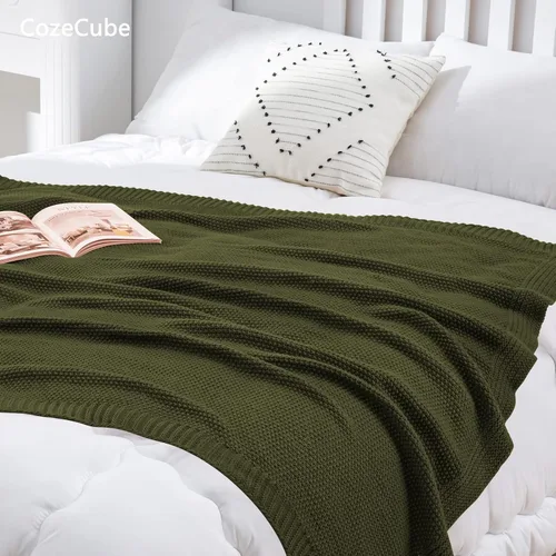 Miniatura 5 de CozeCube Manta verde oliva de punto trenzado suave y acogedora para cama, sofá, sala de estar, manta decorativa de Navidad ligera y cálida, 50 x 60