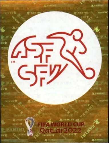 Adhesivo de fútbol de la Copa Mundial Panini 2022 #SUI2, logotipo del equipo, Suiza, Grupo G, calcomanía oficial del álbum del WC de Qatar en bruto