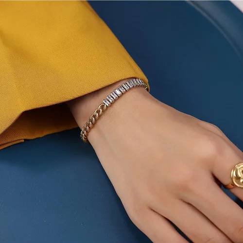 Miniatura 2 de A D. ALLEN & DANMI. AD Jewelry - Brazalete de acero inoxidable chapado en oro de 18 quilates para el amor