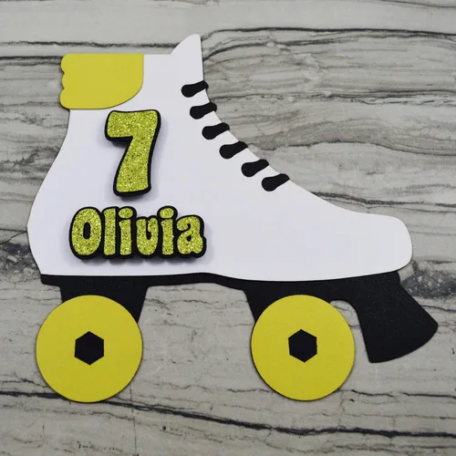 Miniatura 5 de Decoración para tartas de patinaje personalizado con nombre y edad