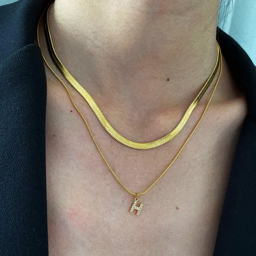 Miniatura 6 de Pequeños collares con inicial de oro para mujer, chapado en oro de 14 quilates, collar con dije de letra de circonita cúbica, collar personalizado