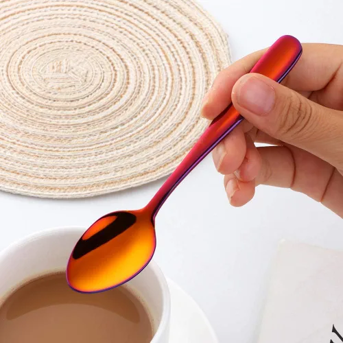 Miniatura 5 de Demitasse - Cucharas de café expreso, mini cucharas de café mágicas de color cambiado de color inoxidable 18/10, juego de 6, 5.5 pulgadas (rojo)