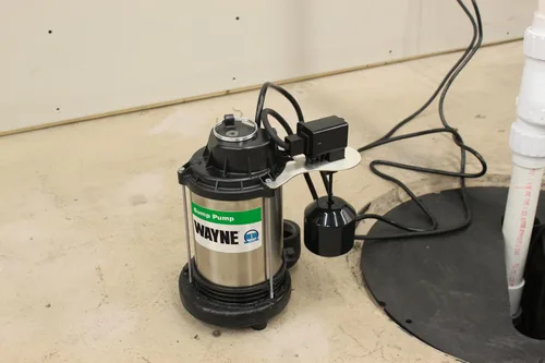 Miniatura 3 de Wayne 1 HP Bomba sumergible de hierro fundido y acero inoxidable de servicio pesado con NUEVO interruptor - Elimina hasta 6,100 galones de agua por