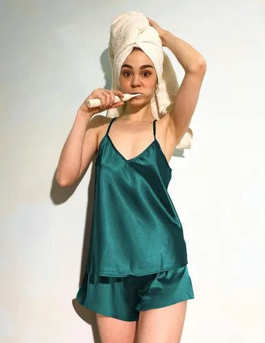 Miniatura 6 de Ekouaer Women Silk Camisole Pajamas Shorts Set