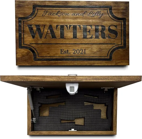 Miniatura 9 de Bellewood Designs Caja de Almacenamiento Oculta Personalizable para Armas en Pared - Caja de Seguridad Oculta para Armas con Nombre Familiar y Fecha
