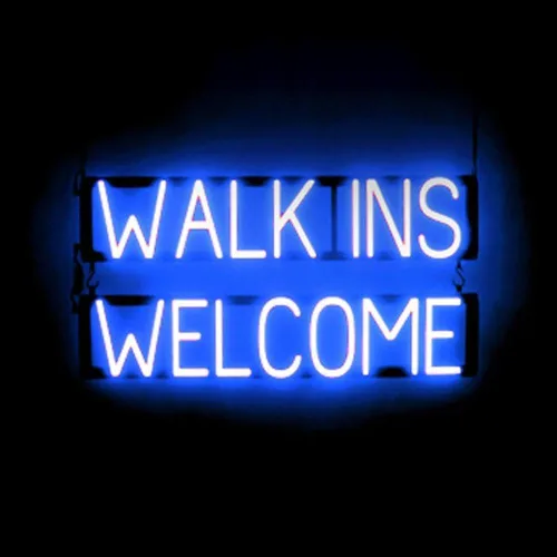 SpellBrite Letrero con texto en inglés "WALK INS WELCOME", con aspecto de neón, fuente de luz LED azul, 29.8 x 15.0 pulgadas