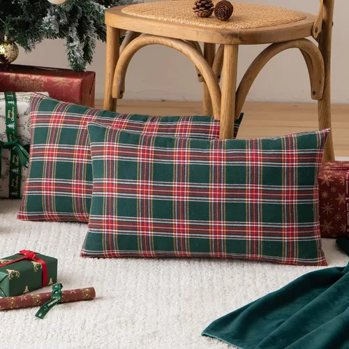 Miniatura 20 de AQOTHES Juego de 2 fundas de almohada decorativas a cuadros de Navidad para decoración rústica de casa, tartán escocés, verde, 22 x 22 pulgadas