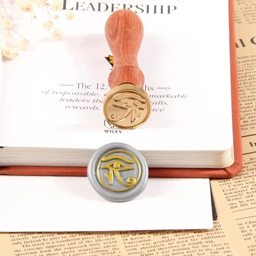 Miniatura 7 de Kit de sellos de cera Eye of Horus, amuleto de protección, 0.984 in, cabeza de latón, sello de sellado de letras para Nudo De Brujas Amuleto De