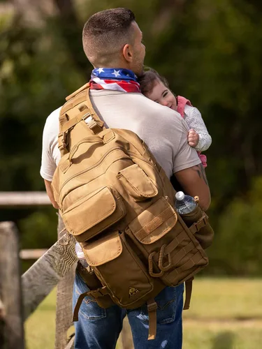 Miniatura 2 de T.O.M HORIZONS Bolsa de pañales para papá; sistema de cambio de pañales con una sola mano. Cambiador de pañales y mucho más incluido