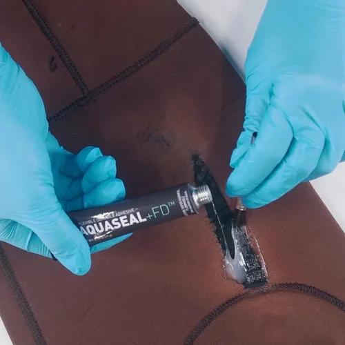 Miniatura 5 de GEAR AID Aquaseal FD Adhesivo de reparación flexible y duradero para fijar desgarros y agujeros en vadeadores, trajes de neopreno, inflables de PVC
