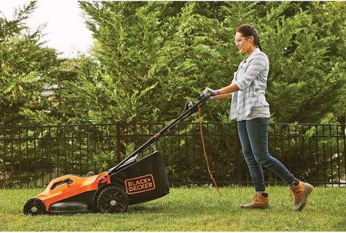 Miniatura 8 de BLACK+DECKER Cortacésped eléctrico con cable, 13 amperios, plataforma de corte de 20 pulgadas, ajuste de altura de 6 ajustes, almacenamiento