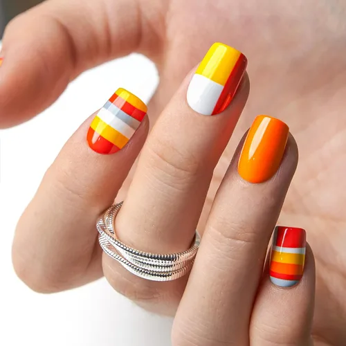Miniatura 17 de Uñas a presión CurvLife cortas cuadradas Beige, Blancas, Rosas, Uñas postizas falsas acrílicas con diseño de albaricoque, uñas de cobertura completa