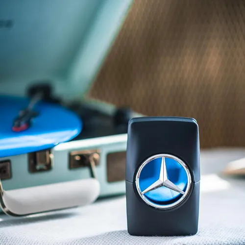 Miniatura 9 de Mercedes Benz Set de regalo para hombre, fragancia icónica con spray EDT, gel de ducha, después del afeitado para hombres, colonia aromática