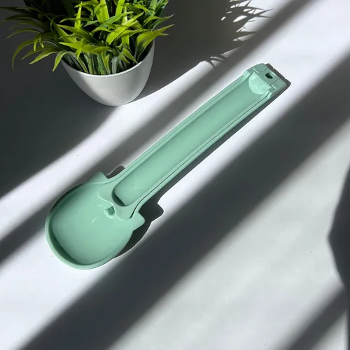 Dispensador de golosinas para gatos, exprimidor de golosinas húmedas para puré y galletas, verde