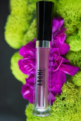 Miniatura 4 de Aromi Lápiz labial líquido negro cereza mate - Color de labios ciruela granate para mujer (cereza negra)