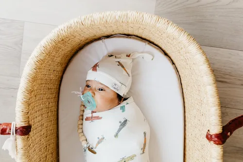 Miniatura 5 de Copper Pearl Gorro de bebé con nudo superior elástico suave Ace