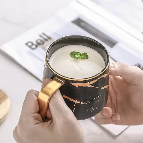 Miniatura 4 de LUCCK Taza de café de cerámica con tapa de madera, taza de té de 14.5 onzas, tazas de café de mármol con incrustaciones doradas de lujo con tapa