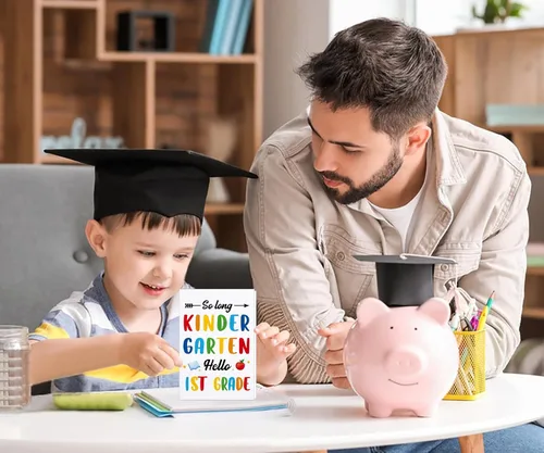 Miniatura 2 de WhatSign Tarjeta de graduación de jardín de infantes 2026, regalo de graduación de jardín de infantes de primer grado con sobre para niños y niñas