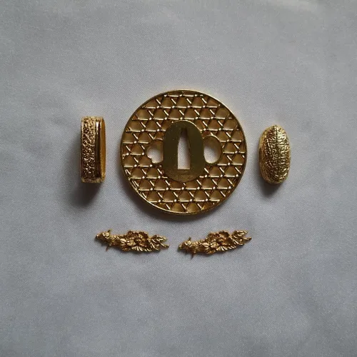 Miniatura 40 de Espada samurái japonesa KOSHIRAE – TSUBA FUCHI KASHIRA MENUKI 68-100