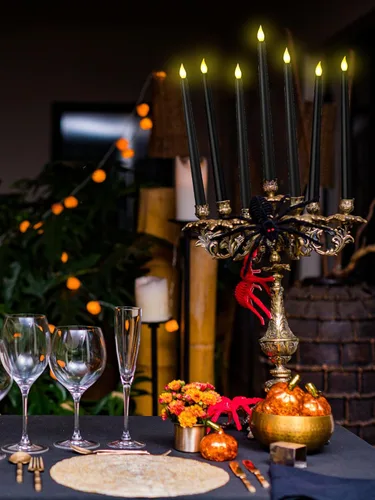 Miniatura 5 de Treela 36 Piezas Velas Cónicas Sin Llama de 11 Pulgadas Parpadeantes de Imitación LED a Batería Velas Falsas Eléctricas para Navidad Halloween Negro