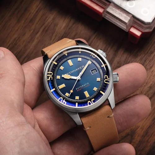 Miniatura 5 de Spinnaker Reloj Bradner automático de 3 manos para hombre de 1.654 in con correa de cuero genuino o acero inoxidable SP-5062