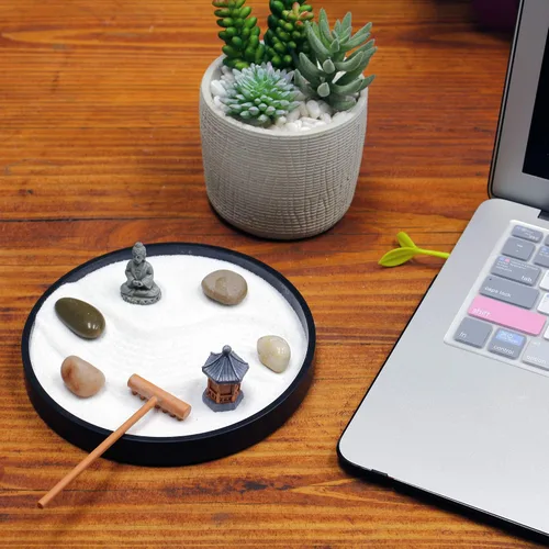 Miniatura 3 de Nature's Mark Mini kit de jardín zen para escritorio con rastrillo, arena blanca, base redonda negra, figura de pagoda en miniatura, rocas de río