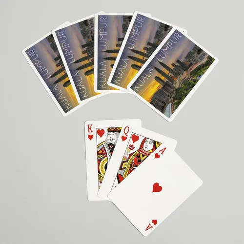 Miniatura 7 de Lantern Press Kuala Lumpur, Malasia, Skyline at Sunset (52 cartas de juego, baraja de cartas de tamaño póker con comodinos)