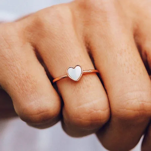 Miniatura 2 de Pura Vida Anillo de corazón de perla de oro rosa madreperla, base de latón, tallas 5-9, Oro, rosa, latón