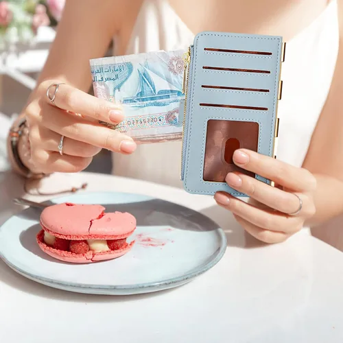 Miniatura 5 de Badiya Tarjetero de crédito para mujer, con bloqueo RFID, delgada, plegable, con bolsillo con cremallera y 3 ventanas para identificación