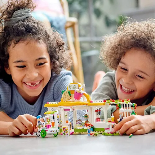 Miniatura 4 de LEGO Friends Heartlake City Organic Café 41444 Kit de construcción para niños Comes Friends Mia, Nuevo 2021 (314 piezas)