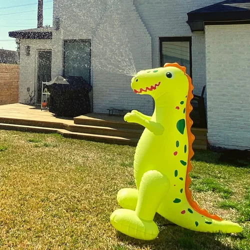 Miniatura 8 de Float Joy Rociador inflable de 5.5 pies, dinosaurio gigante T-REX, gran regalo para niños y adultos, juguete de agua para decoración de fiesta