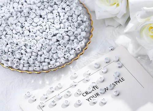 Miniatura 2 de DUQGUHO 3500 cuentas de letras acrílicas del alfabeto de la A a la Z, cuentas redondas blancas de 26 letras para hacer joyas, pulseras, accesorios
