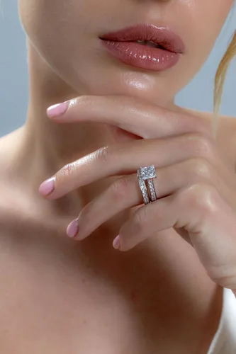 Miniatura 4 de Juego de anillos de compromiso de boda de plata de ley de 4.3 quilates con circonita cúbica de corte princesa