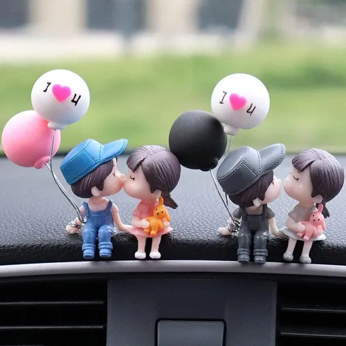 Miniatura 8 de MiOYOOW 4 piezas de adornos de pareja de coche, adornos de coche de globo de parejas de dibujos animados mini, lindos accesorios de tablero