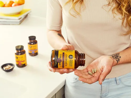 Miniatura 6 de Mushroom Wellness Everyday 10: Cápsulas orgánicas de hongos 10 en 1 con melena de león, shiitake, reishi, cola de pavo y más, suplemento en polvo