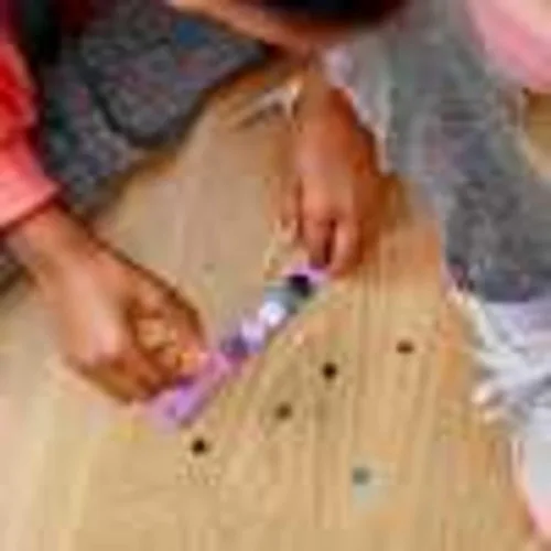 Miniatura 6 de LEGO DOTS - Pulsera de unicornio brillante 41902, kit de fabricación de pulseras para manualidades, un divertido kit de manualidades para niños a