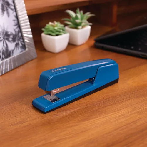 Miniatura 2 de Swingline - Engrapadora 747 clásica de escritorio, con capacidad para 20 hojas, metálica, azul verdadero (74724)