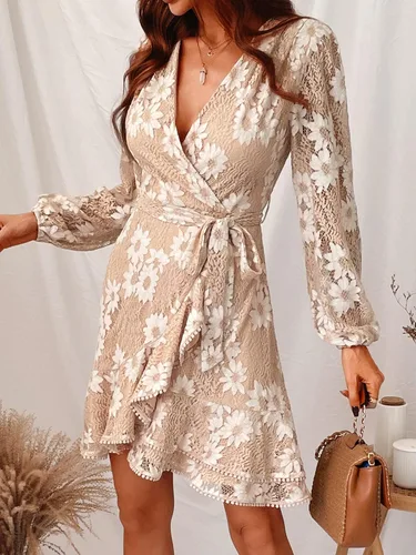 Miniatura 4 de CUPSHE Vestido de invierno con mangas de burbujas con borlas y cinturón para mujer