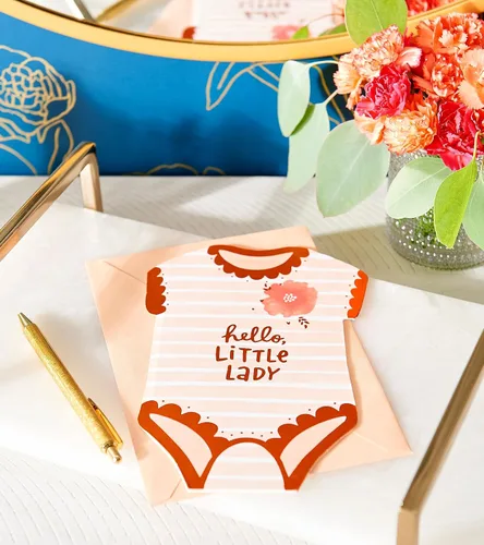 Miniatura 6 de Tarjeta para niña bebé de American Greetings (Ella es amada)