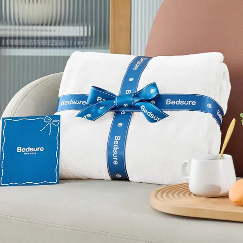 Miniatura 7 de Bedsure GentleSoft Bedding Manta de Vellón para Niñas y Niños - Mantas Pequeñas Suaves, Acogedoras y Bonitas para Viajes, 43x55 Pulgadas, Blanco
