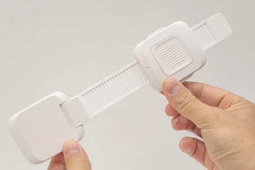 Miniatura 9 de YEYA Anclajes de muebles mejorados sin taladrar para bebés, correas ajustables antipunta, respaldo adhesivo fuerte, paquete de 4