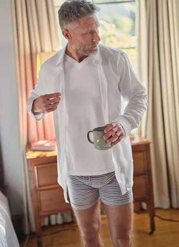 Miniatura 8 de Jockey Camiseta interior clásica con cuello en V para hombre, paquete de 3