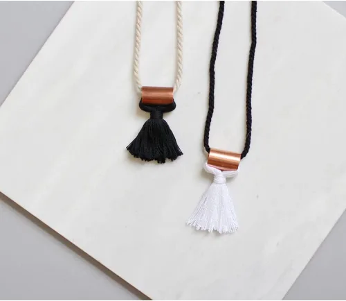 Miniatura 5 de TONIFUL 1 mm x 100 yardas de cordón de nailon blanco satinado para hacer pulseras, cordón de macramé cola de ratón, cordón de cuentas a granel