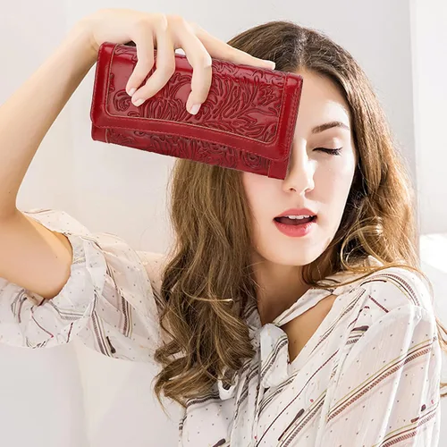 Miniatura 18 de MEITRUE Cartera de cuero para mujer, con bloqueo RFID, triple pliegue, con relieve, soporte para tarjetas, organizador de chequera para teléfono
