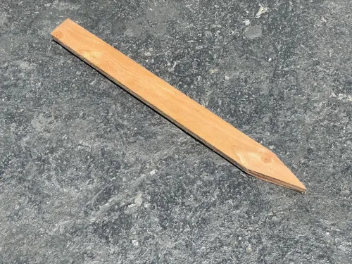 Miniatura 8 de Sandbaggy Estacas de nivelación de madera de 18 pulgadas, resistentes para construcción, jardinería, topografía, formas de hormigón, punta