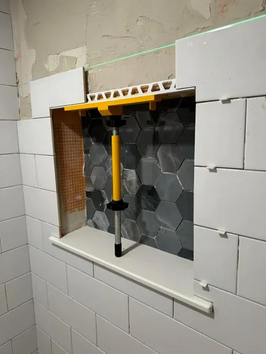 Miniatura 4 de Soporte patentado de nicho de azulejos PLANUM - Kit de herramientas de azulejos de nicho de ducha para remodelación y construcción del hogar