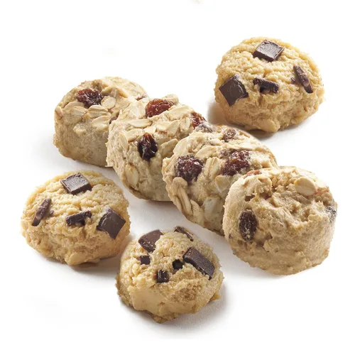 David's Cookies - Masa congelada de galletas con trozos de chocolate y avena con pasas, premoldeada, 96 unidades