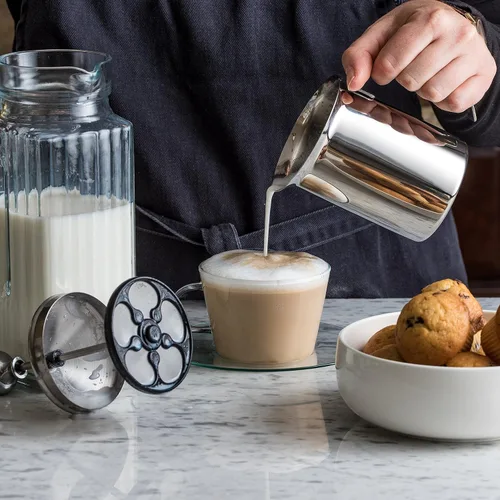 Miniatura 8 de Espumador de leche de acero inoxidable para mano, 14 onzas, Bellemain Capacidad